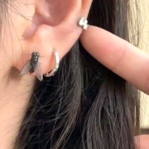 Realistic FLY Stud Earrings 14 mm
